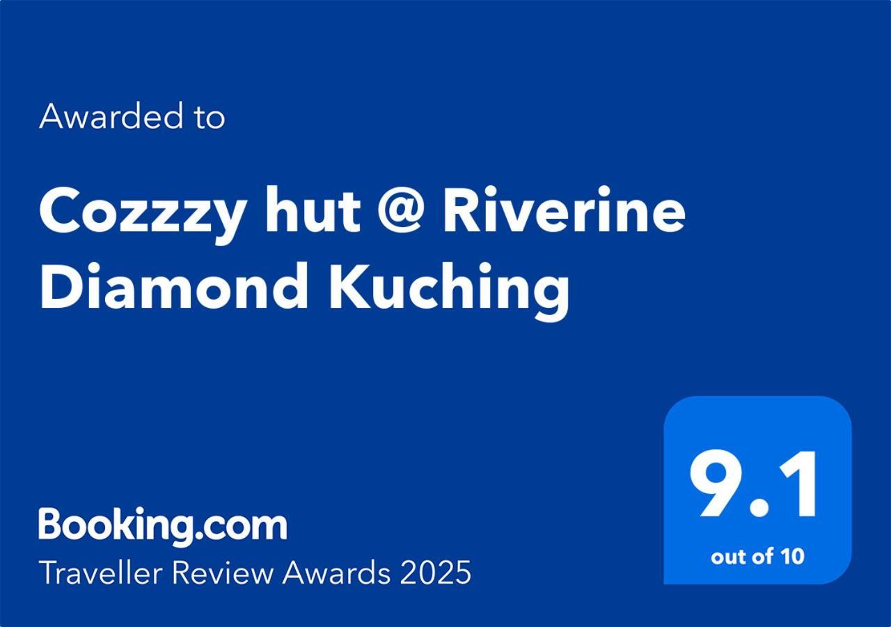 Cozzzy Hut @ Riverine Diamond Кучинг Екстериор снимка